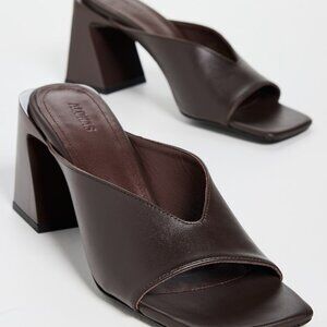Alohas Brown Heeled Sandals